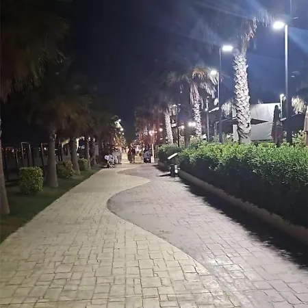 White Tower דירה